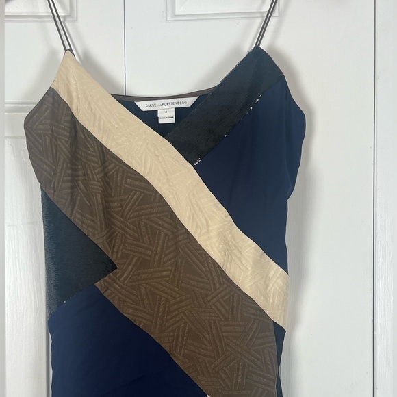 DIANE VON FURSTENBERG 'FREDERICA' Dress Tan/Midnight/Black/Khaki Brown Size 2 - Picture 4 of 16